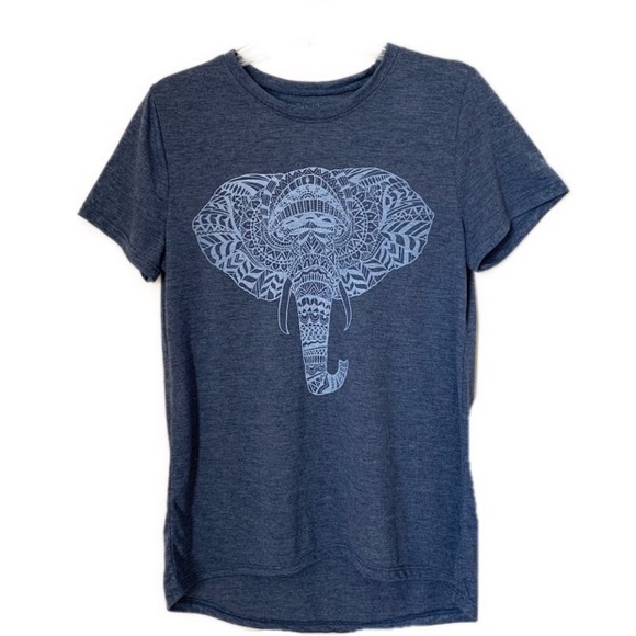 Zoe + Liv Tops - NWT Zoe + Liv Blue Graphic Elephant Tee Shirt XL